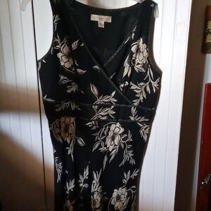 Petites Sophisticates SIze 12 lined dress. Black and white casual to cocktail.
